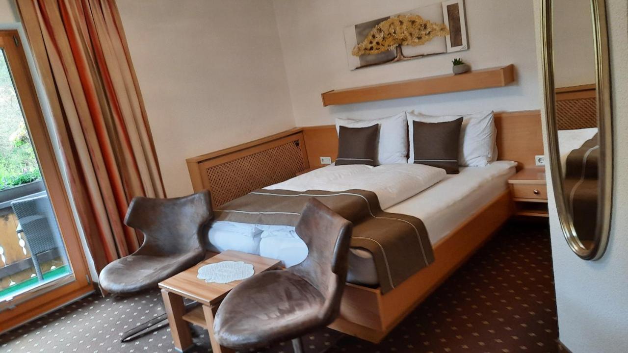 Gaestehaus Almrausch, Ferienanlage Mit Pool Nassereith Εξωτερικό φωτογραφία