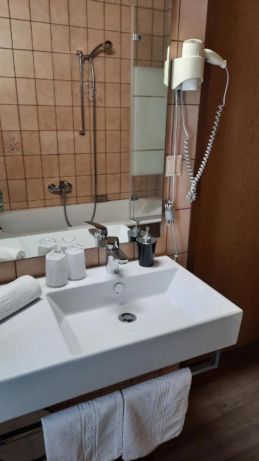 Gaestehaus Almrausch, Ferienanlage Mit Pool Nassereith Εξωτερικό φωτογραφία