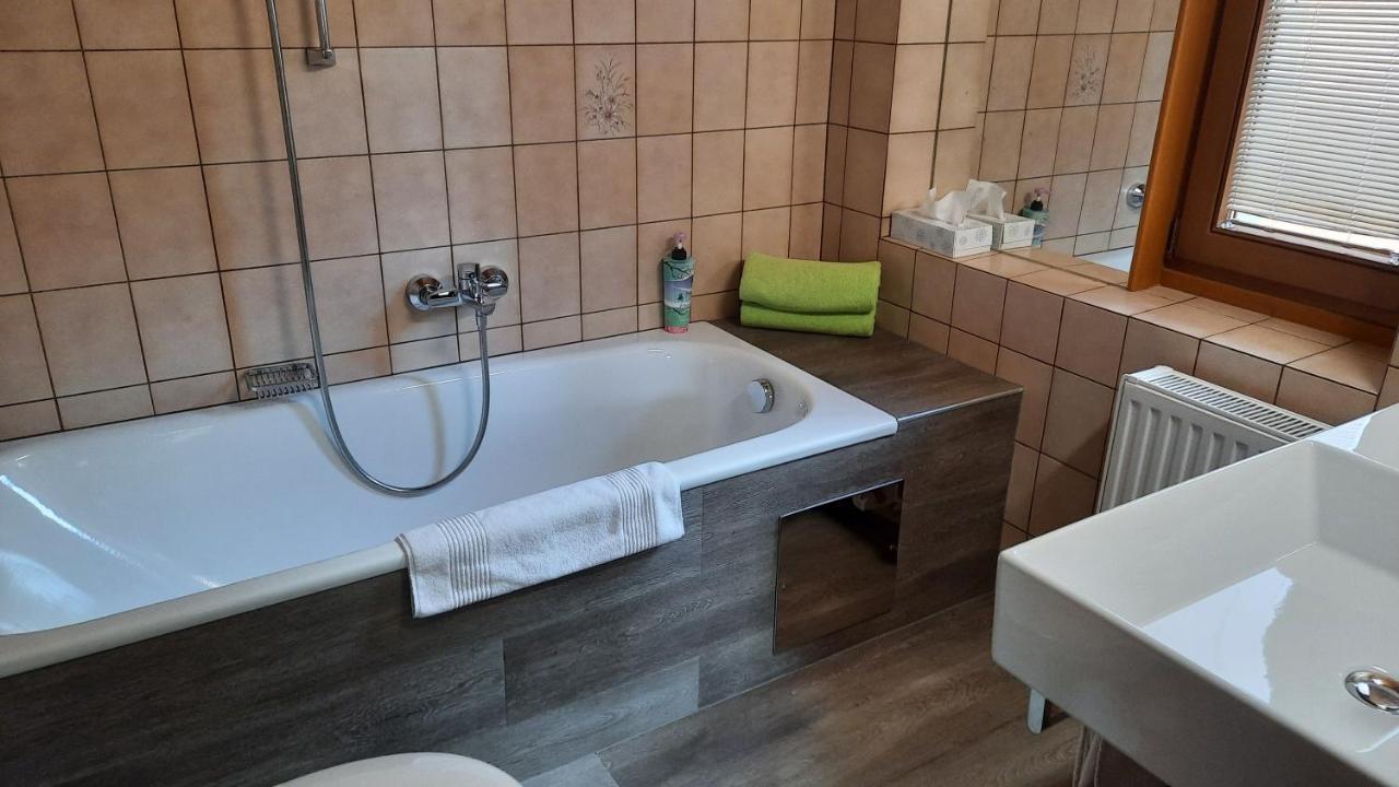 Gaestehaus Almrausch, Ferienanlage Mit Pool Nassereith Εξωτερικό φωτογραφία