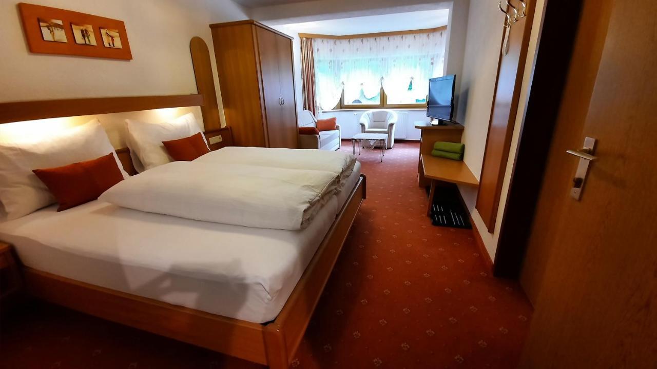 Gaestehaus Almrausch, Ferienanlage Mit Pool Nassereith Εξωτερικό φωτογραφία