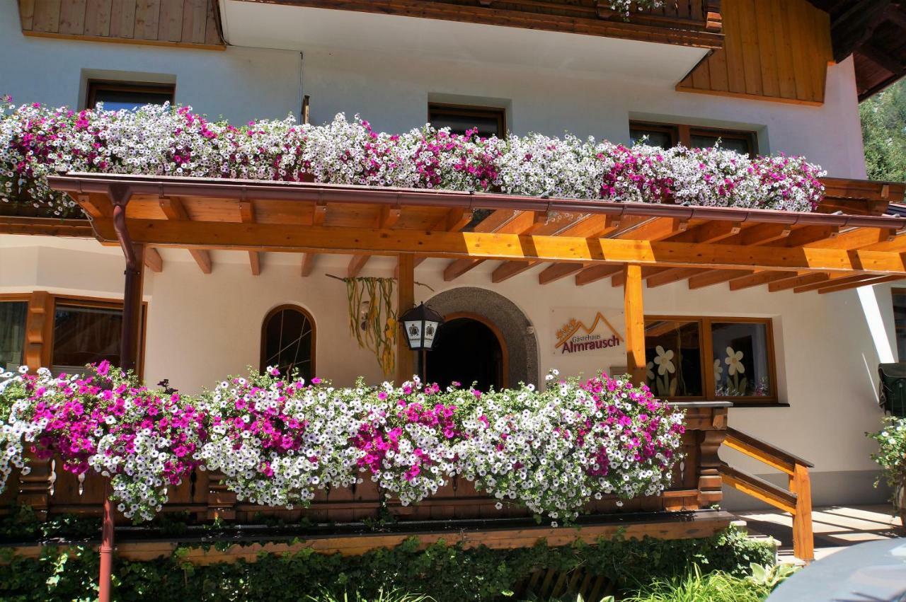 Gaestehaus Almrausch, Ferienanlage Mit Pool Nassereith Εξωτερικό φωτογραφία