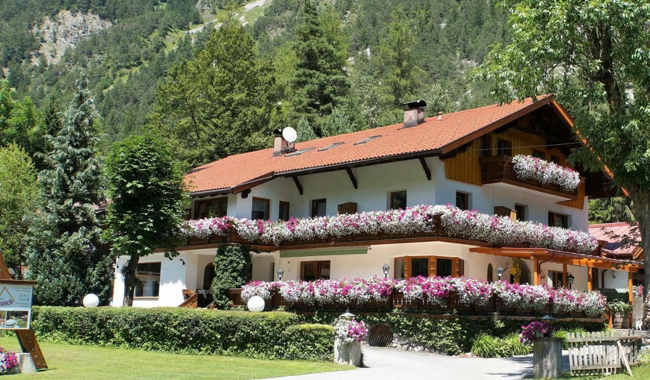Gaestehaus Almrausch, Ferienanlage Mit Pool Nassereith Εξωτερικό φωτογραφία