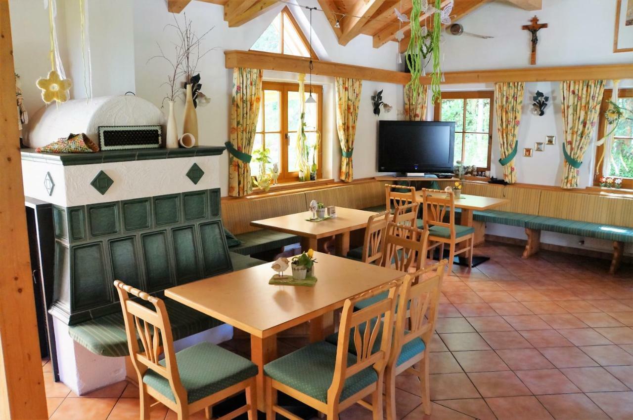 Gaestehaus Almrausch, Ferienanlage Mit Pool Nassereith Εξωτερικό φωτογραφία